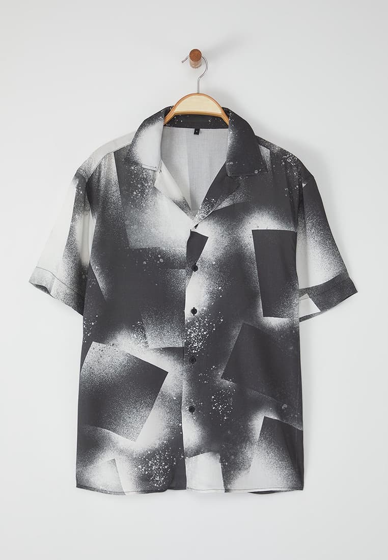 Black Regular Fit 100% Viscose Loose and Loose Summer Shirt TMNSS25GO00048